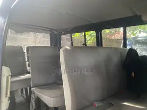 Toyota HiAce 2014 Blue