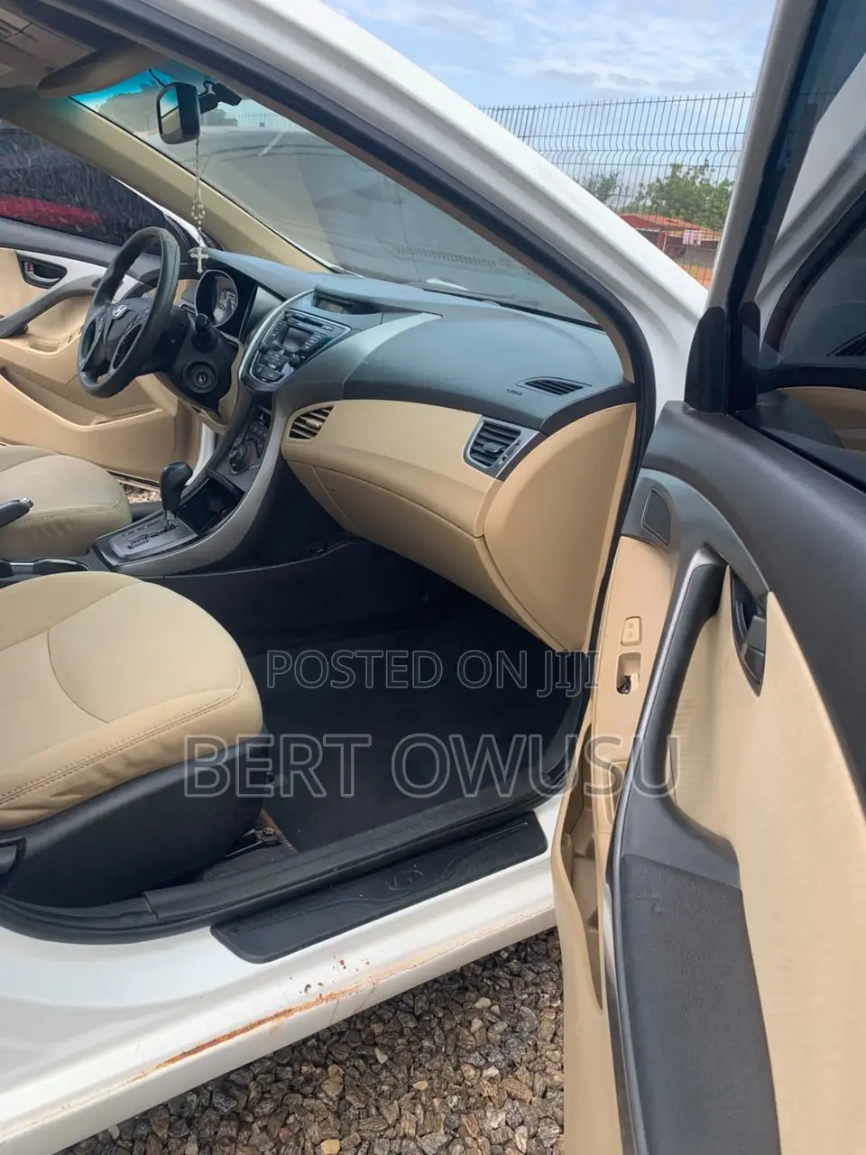 Hyundai Elantra 2013 White