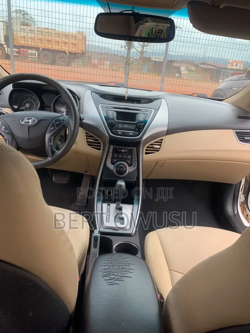 Hyundai Elantra 2013 White