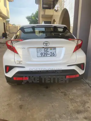 Toyota C-HR 2021 White