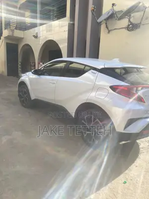 Toyota C-HR 2021 White