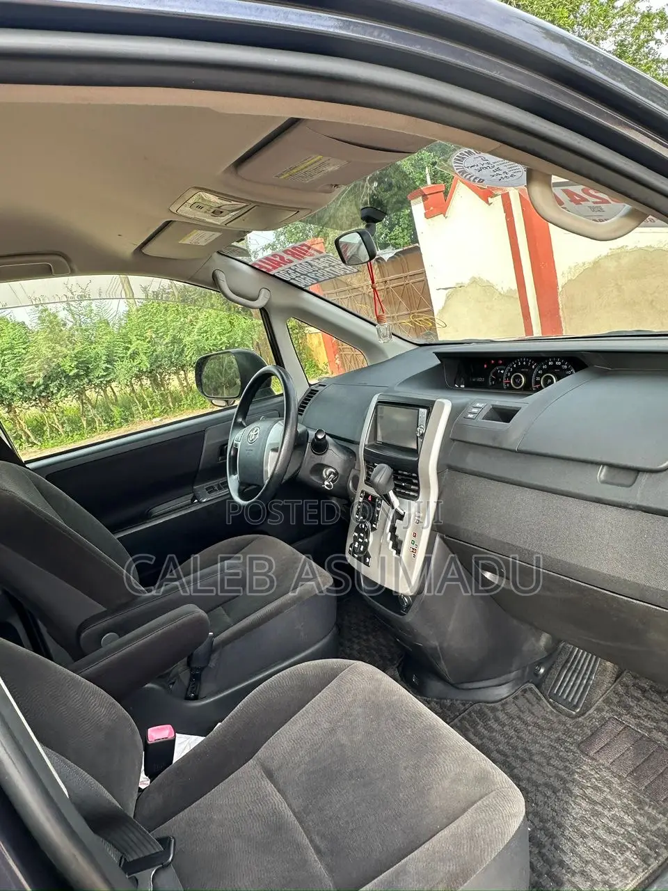 Toyota Voxy 2011 Black