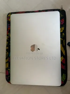 Laptop Apple MacBook Pro 2017 8GB Intel Core i5 SSD 512GB