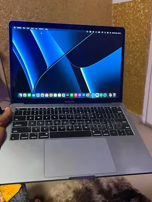 Laptop Apple MacBook Pro 2017 8GB Intel Core i5 SSD 512GB
