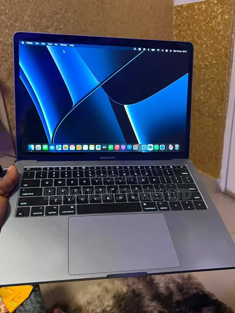 Laptop Apple MacBook Pro 2017 8GB Intel Core i5 SSD 512GB
