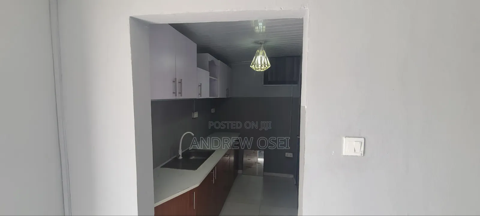 5bdrm House in Labone, Accra Metropolitan for rent