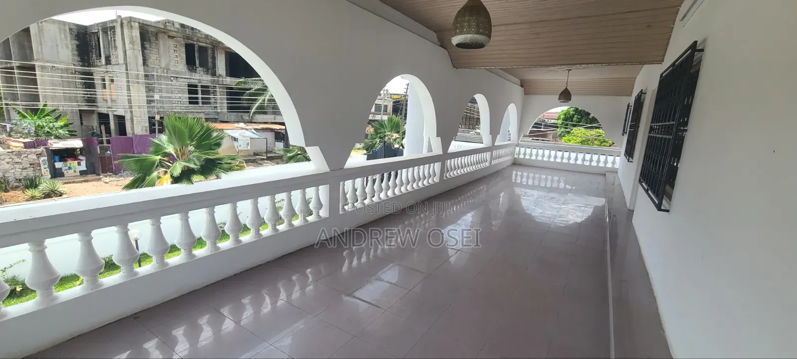 5bdrm House in Labone, Accra Metropolitan for rent