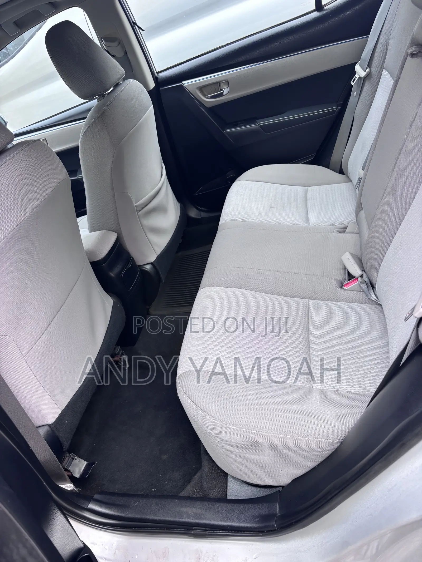 Toyota Corolla 2015 Silver