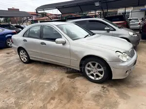 Mercedes-Benz C180 2007 Silver