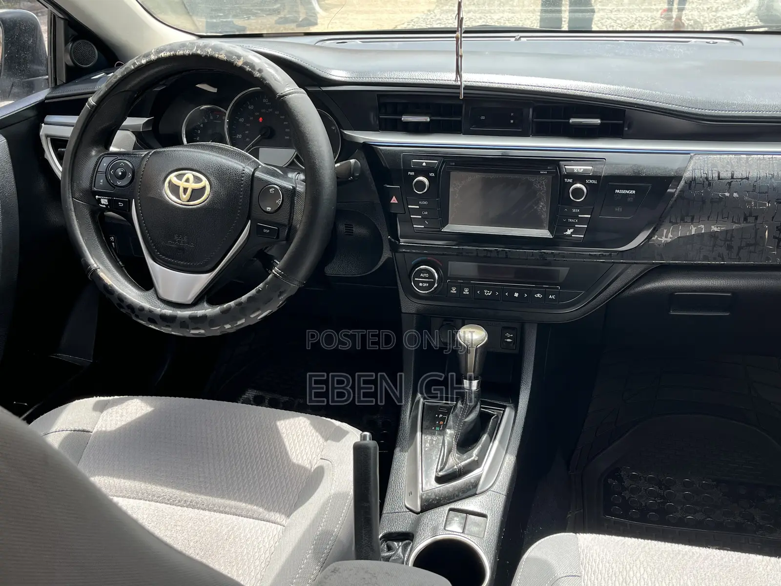 Toyota Corolla LE 4dr Sedan (1.8L 4cyl CVT) 2016 Silver