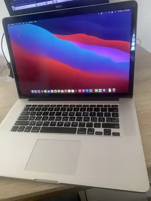 Laptop Apple MacBook Pro 16GB Intel Core i7 SSD 500GB