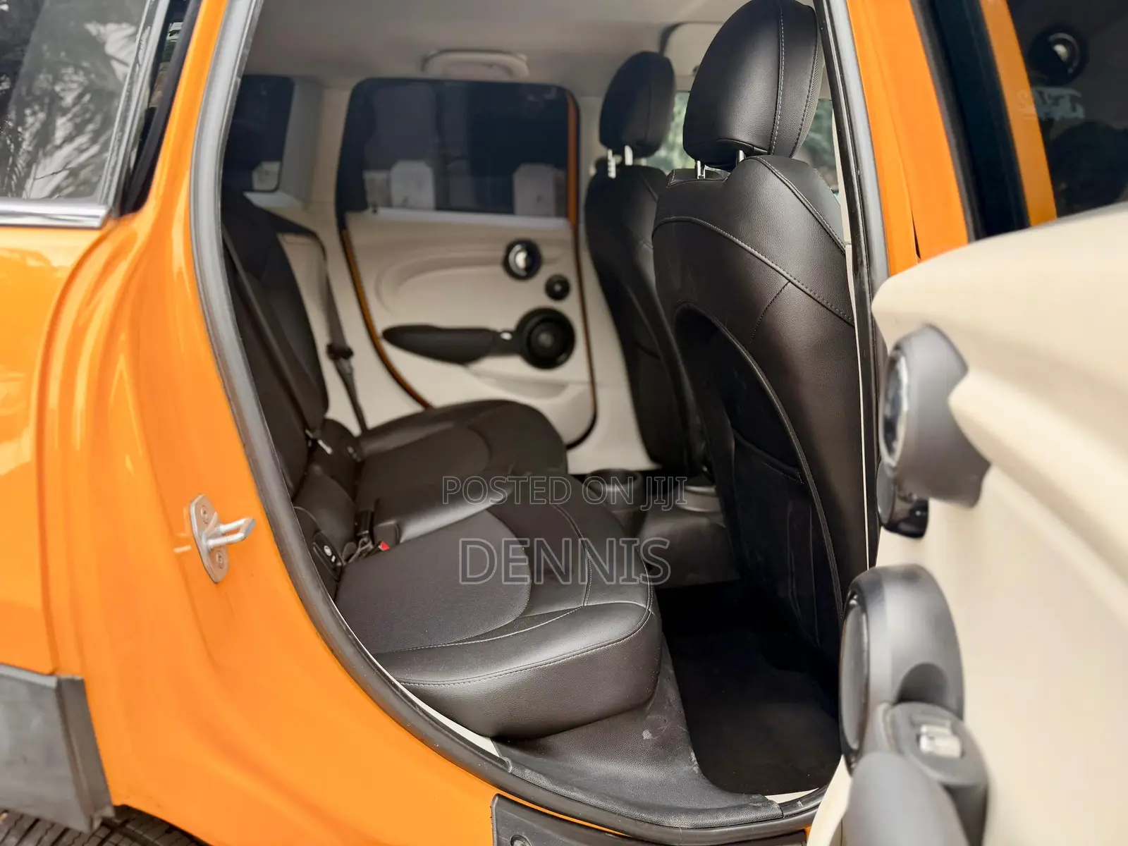 Mini Cooper 2016 Orange