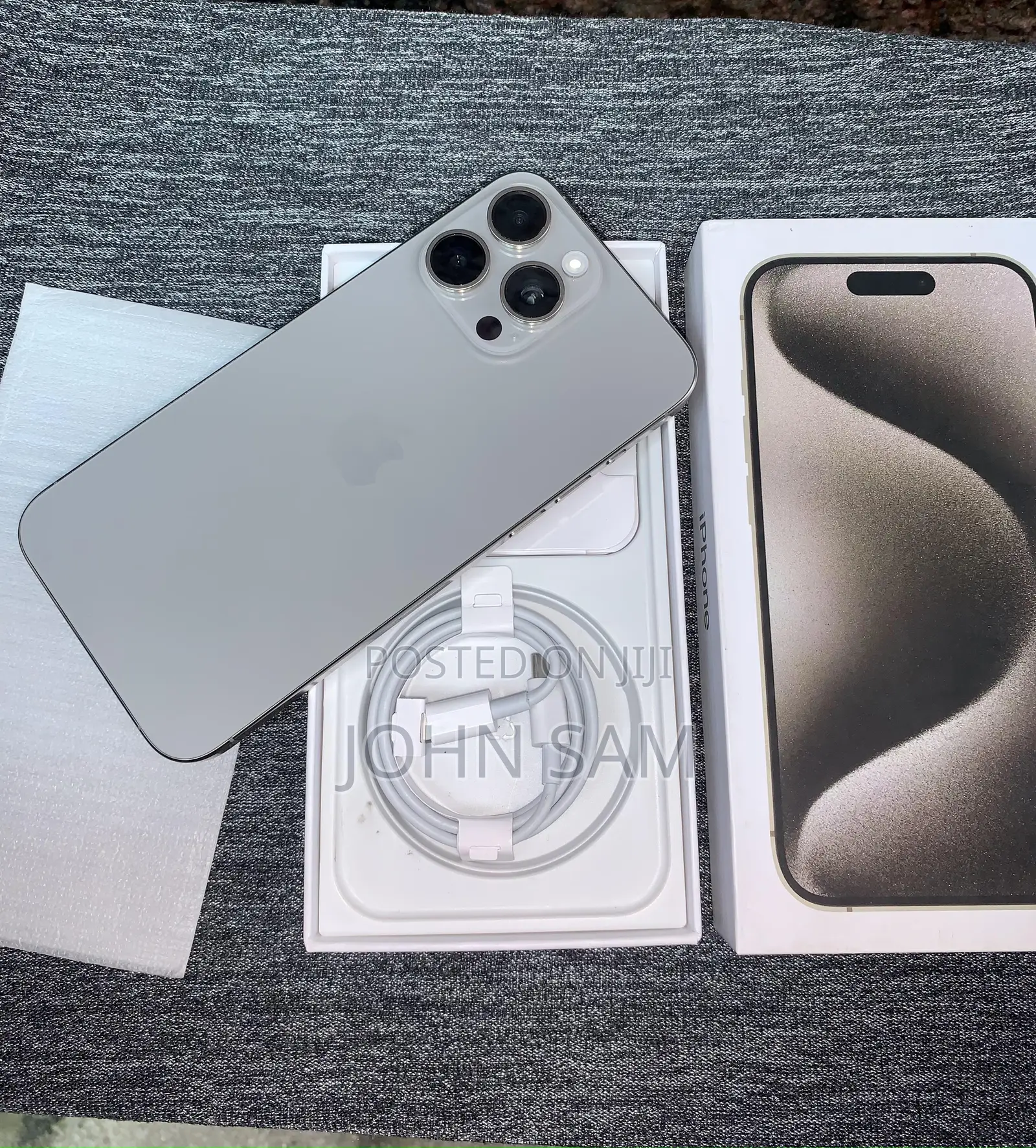 Apple iPhone 15 Pro Max 256 GB Silver
