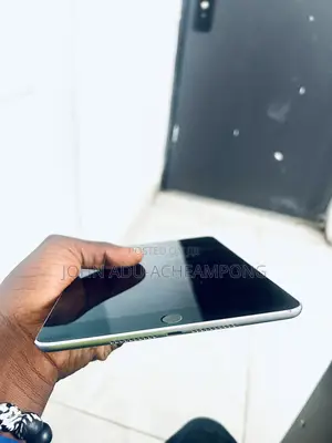 Apple iPad mini 4 128 GB Gray