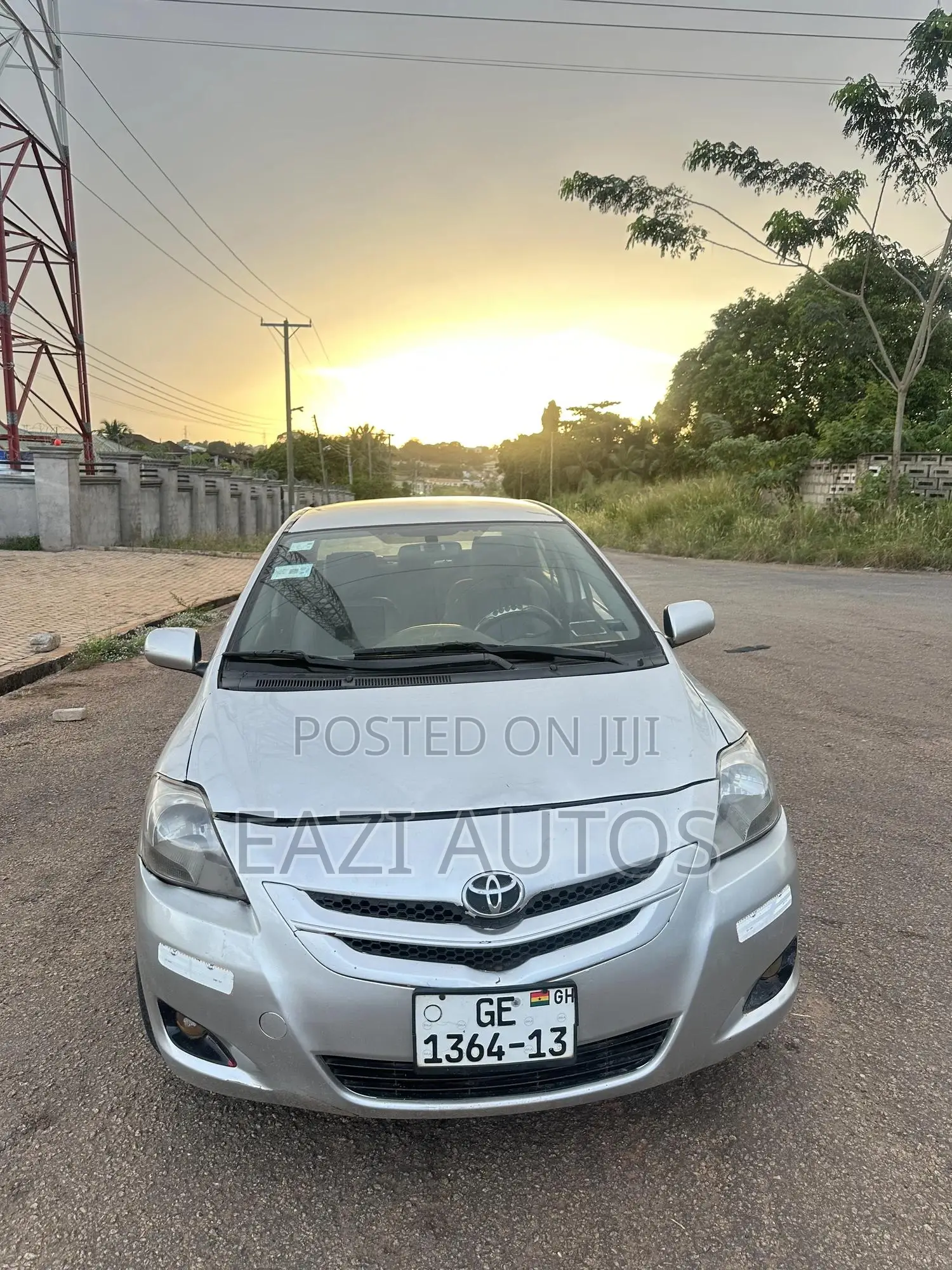 Toyota Yaris 2010 Silver