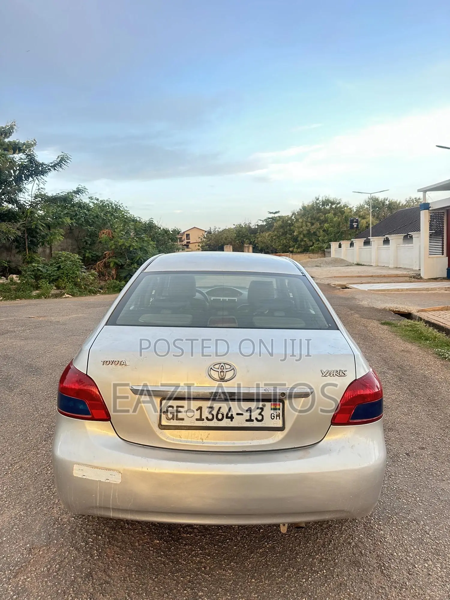 Toyota Yaris 2010 Silver