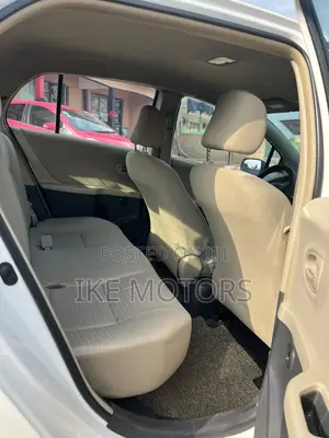 Toyota Yaris L Hatchback 3dr 2012 White