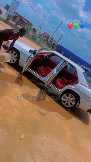 Mercedes-Benz 190 1989 White