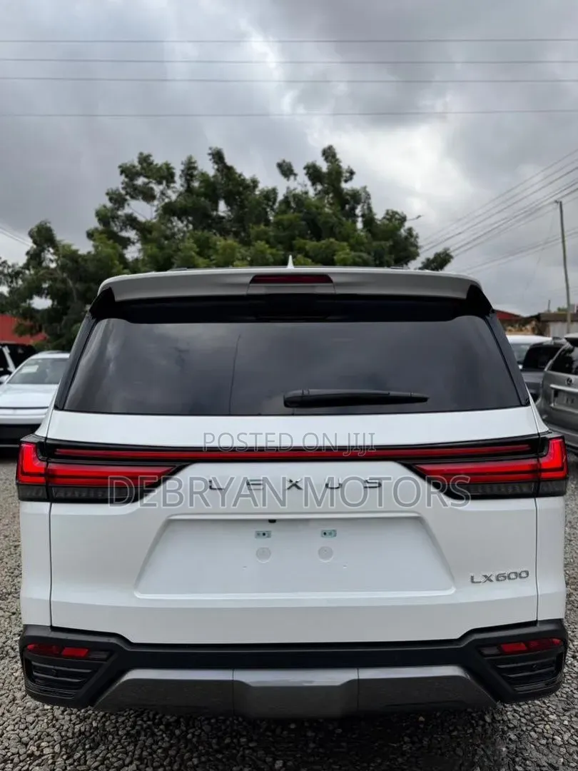New Lexus LX 600 2024 White