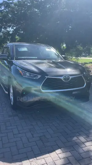 Toyota Highlander Platinum AWD 2020 Gray
