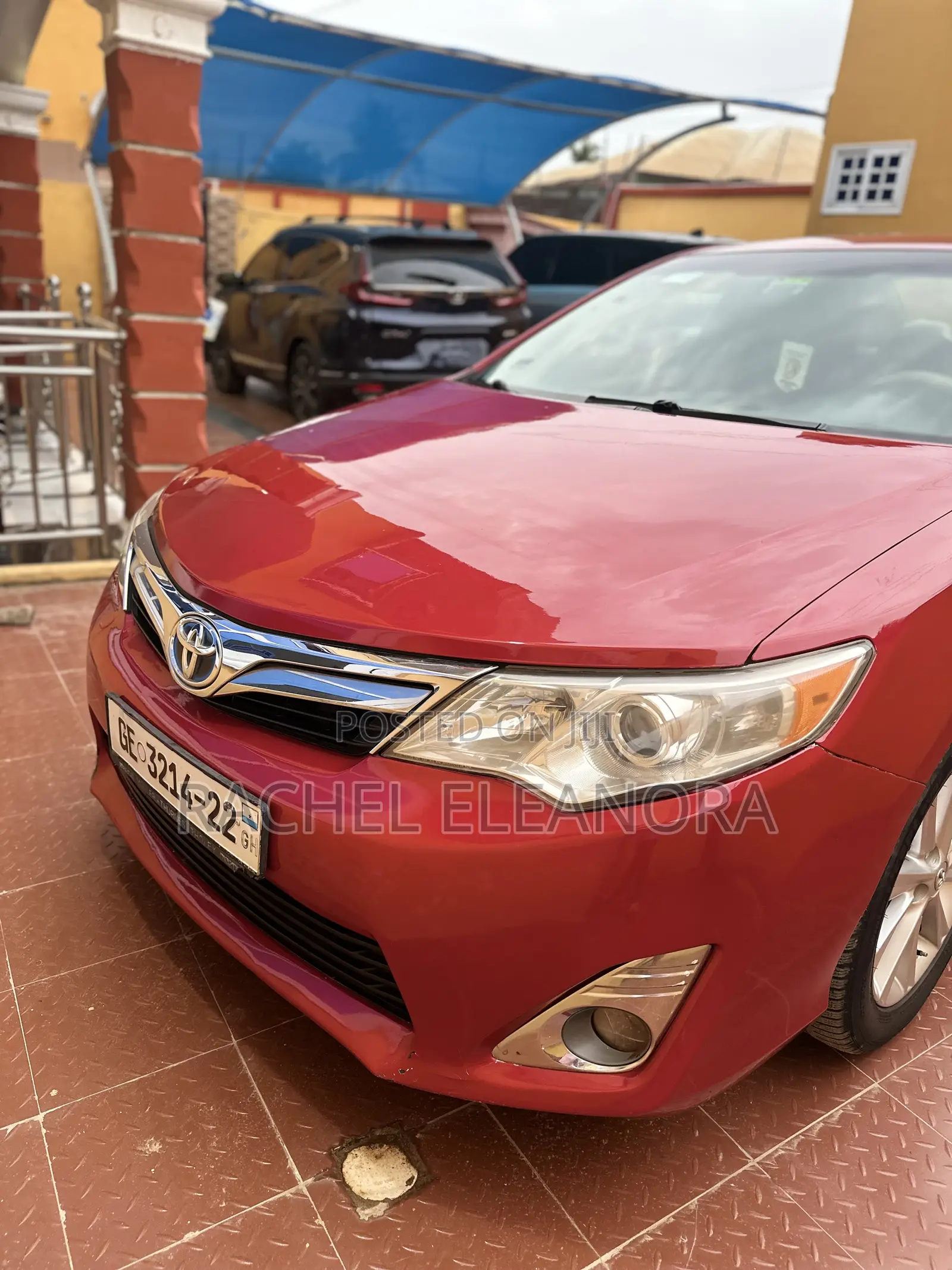 Toyota Camry XLE 4dr Sedan (2.5L 4cyl 6A) 2013 Red