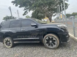 Toyota Land Cruiser Prado 2.7 i 2011 Black