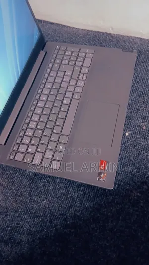Laptop Lenovo ThinkPad T490s 12GB Intel Core i7 SSD 512GB