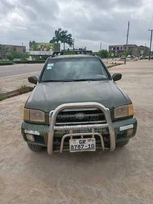 Nissan Pathfinder 2003 Green