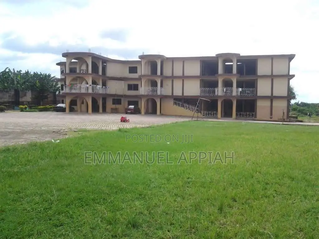 50 Bedrooms School for Sale at Kwadaso