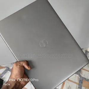 Laptop Dell Vostro 16 5620 8GB Intel Core i5 SSD 256GB