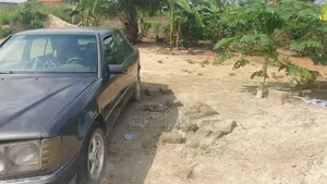 Mercedes-Benz 200 1990 Black