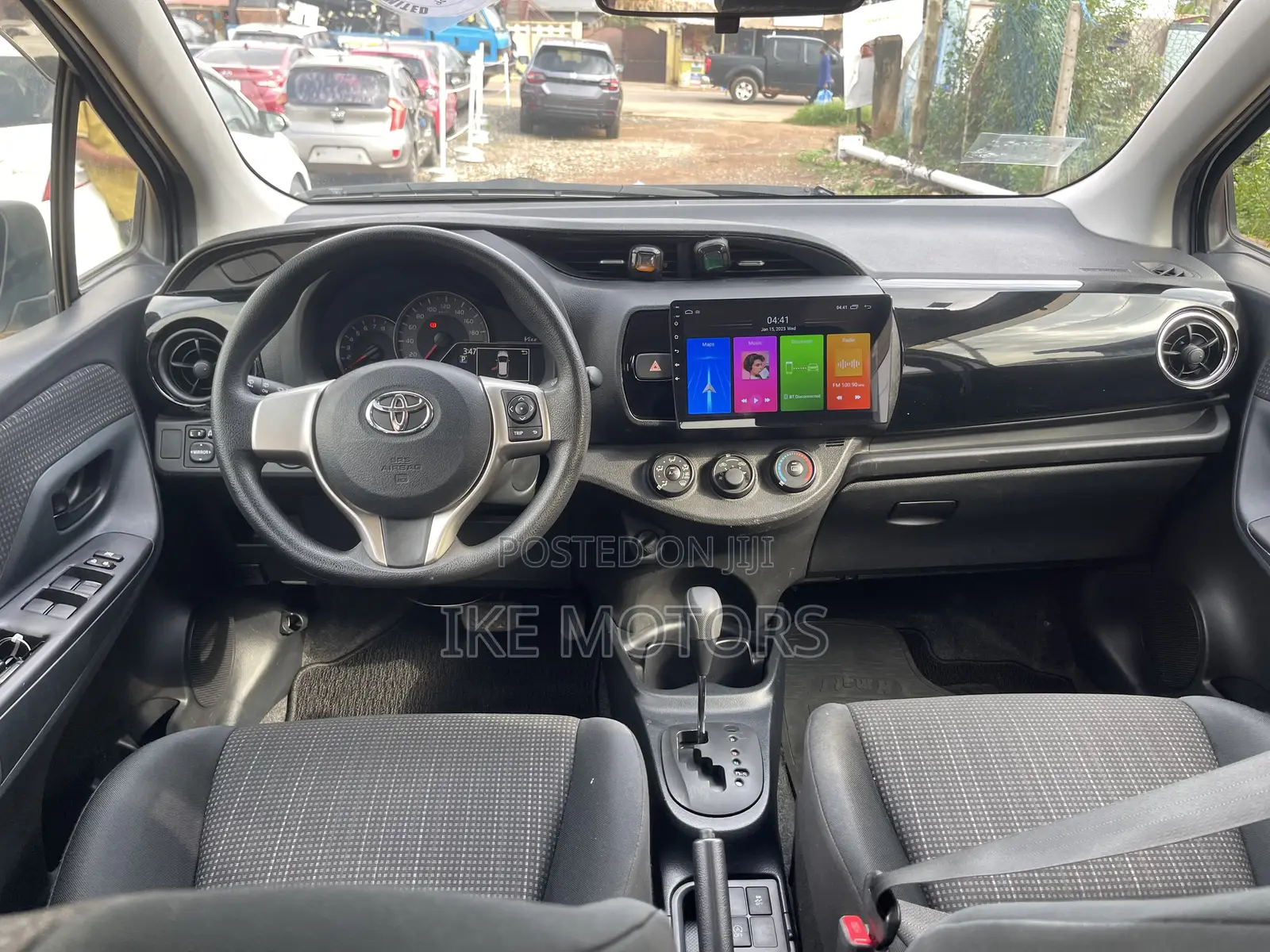 Toyota Vitz 1.3 AWD 3dr 2015 White