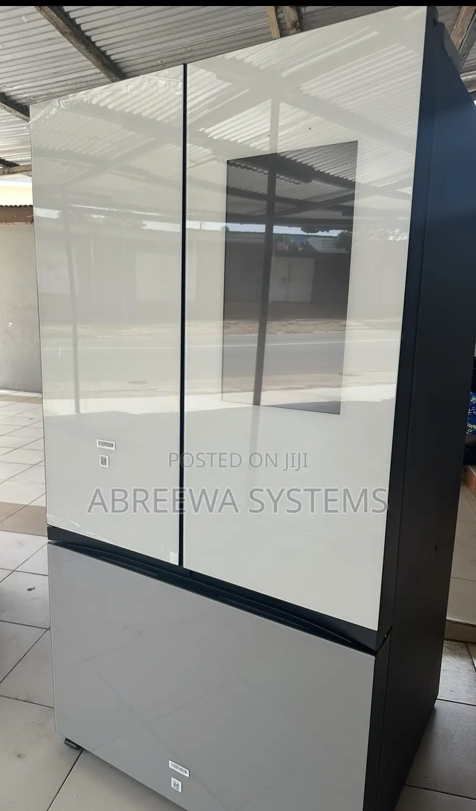 Samsung Bespoke 30 Cu. Ft 3-Door French Door Fridge .