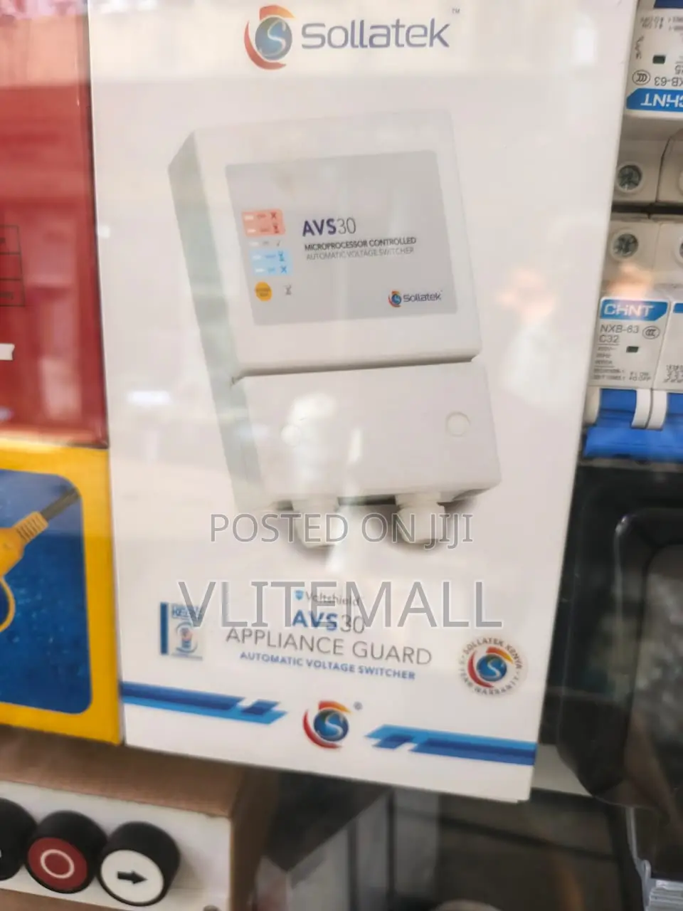 Sollatek Avs30 Automatic Voltage Switcher