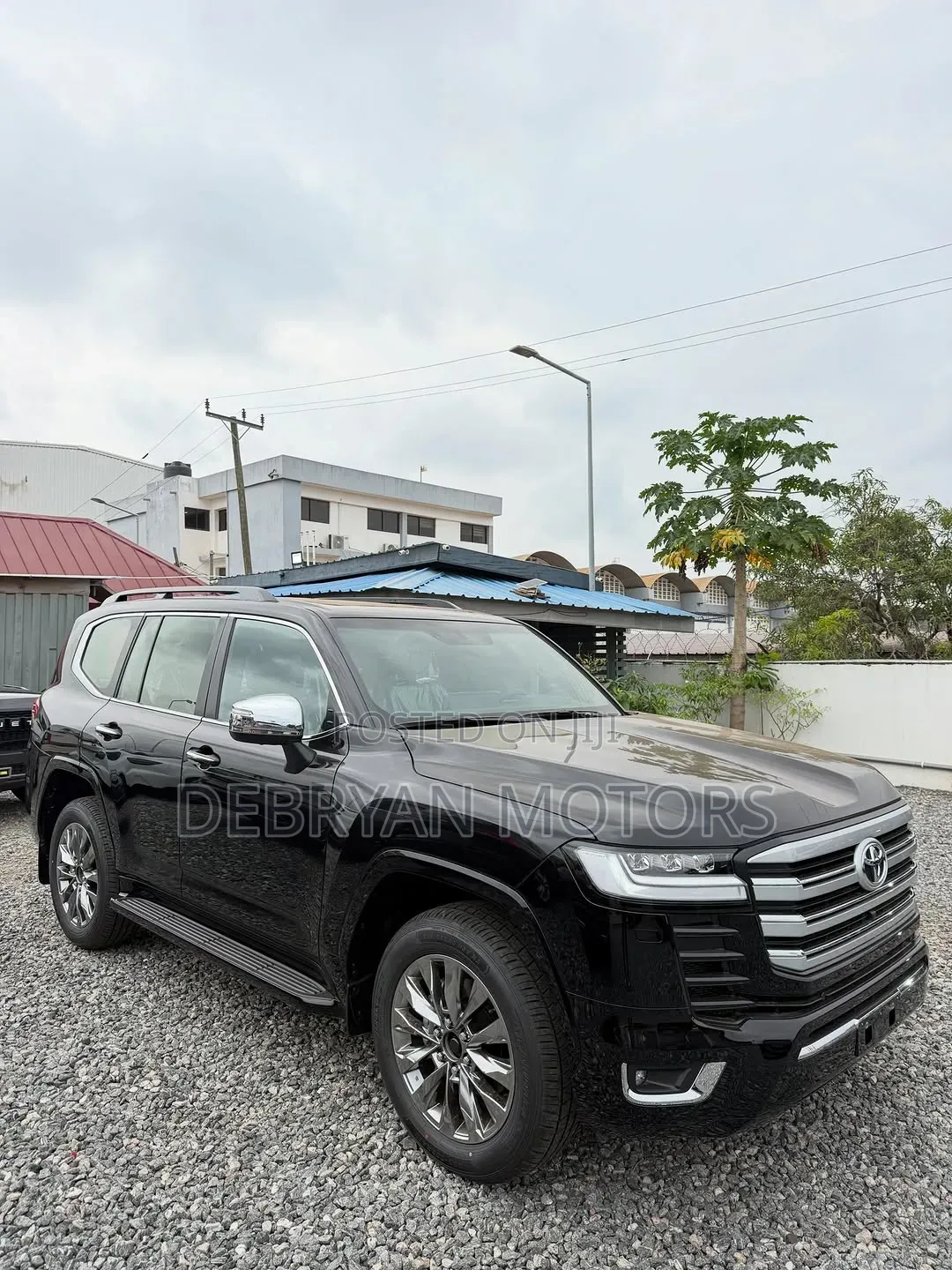 New Toyota Land Cruiser LC300 2025 Black