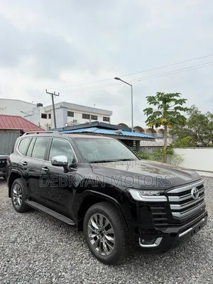 New Toyota Land Cruiser LC300 2025 Black