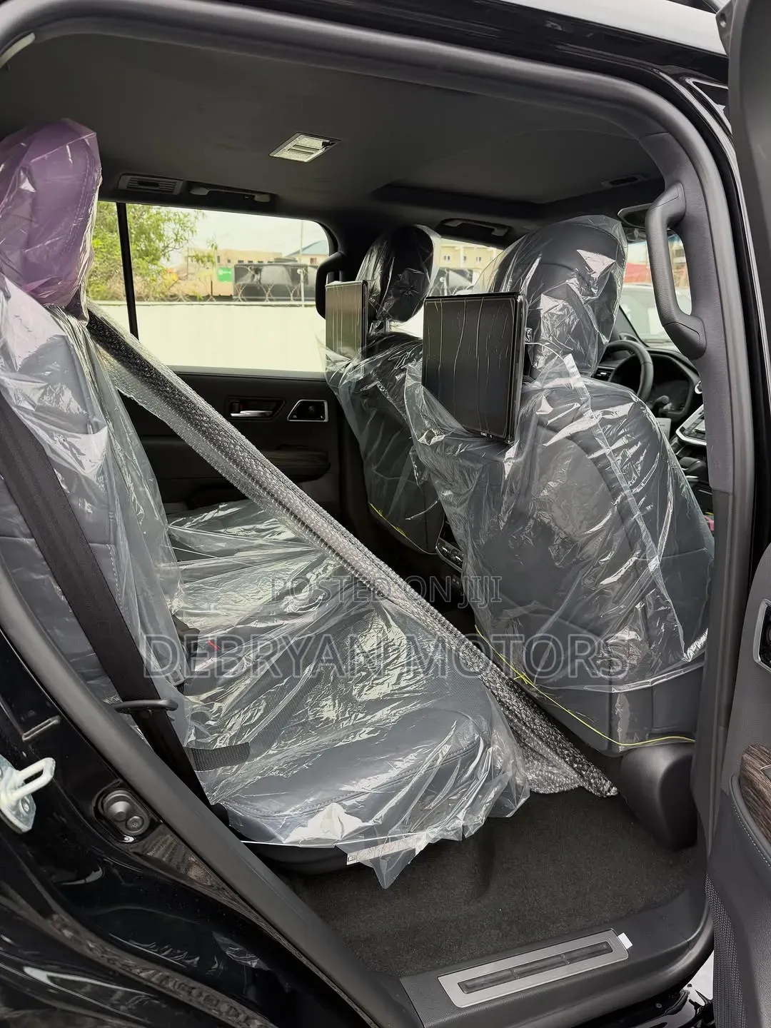 New Toyota Land Cruiser LC300 2025 Black