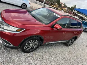 Mitsubishi Outlander 2.4 PHEV AWD 2017 Red