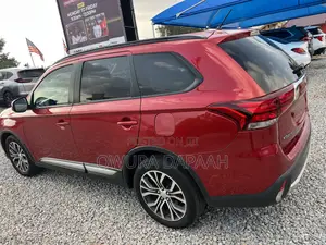 Mitsubishi Outlander 2.4 PHEV AWD 2017 Red