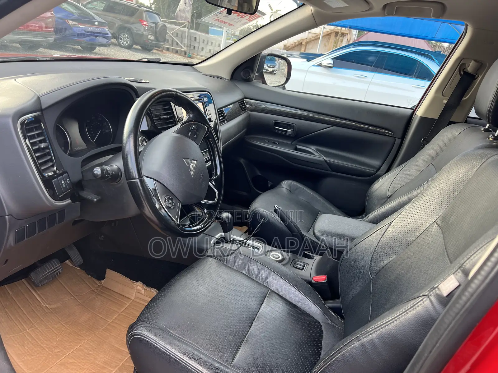 Mitsubishi Outlander 2.4 PHEV AWD 2017 Red