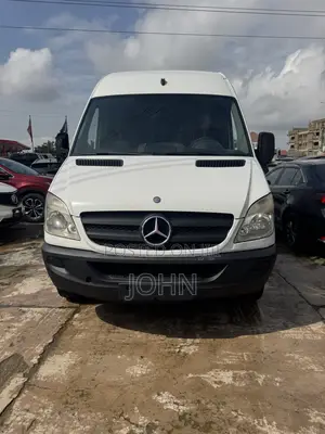 Mercedes-Benz Sprinter 2012 White