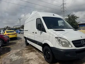 Mercedes-Benz Sprinter 2012 White