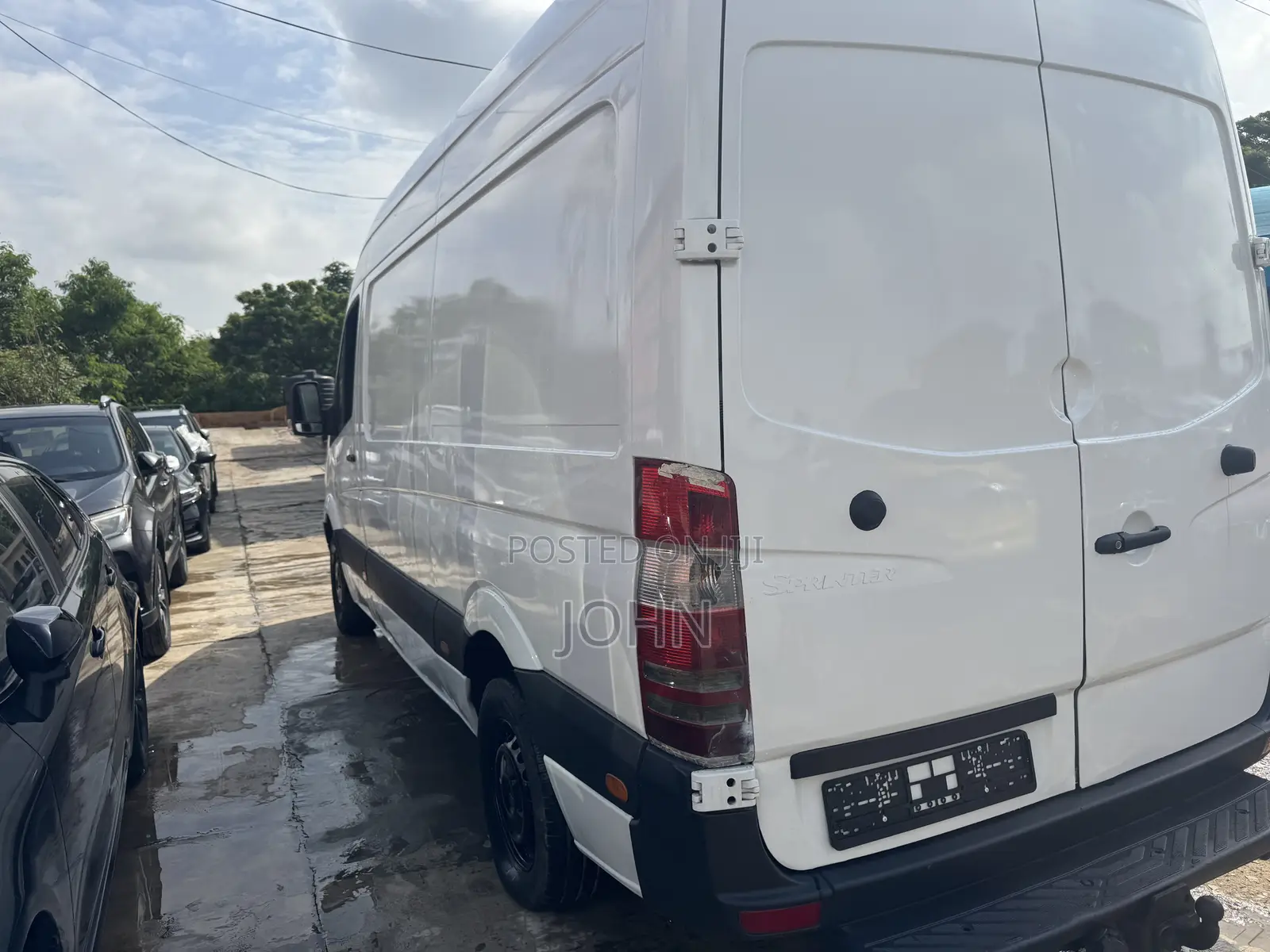 Mercedes-Benz Sprinter 2012 White