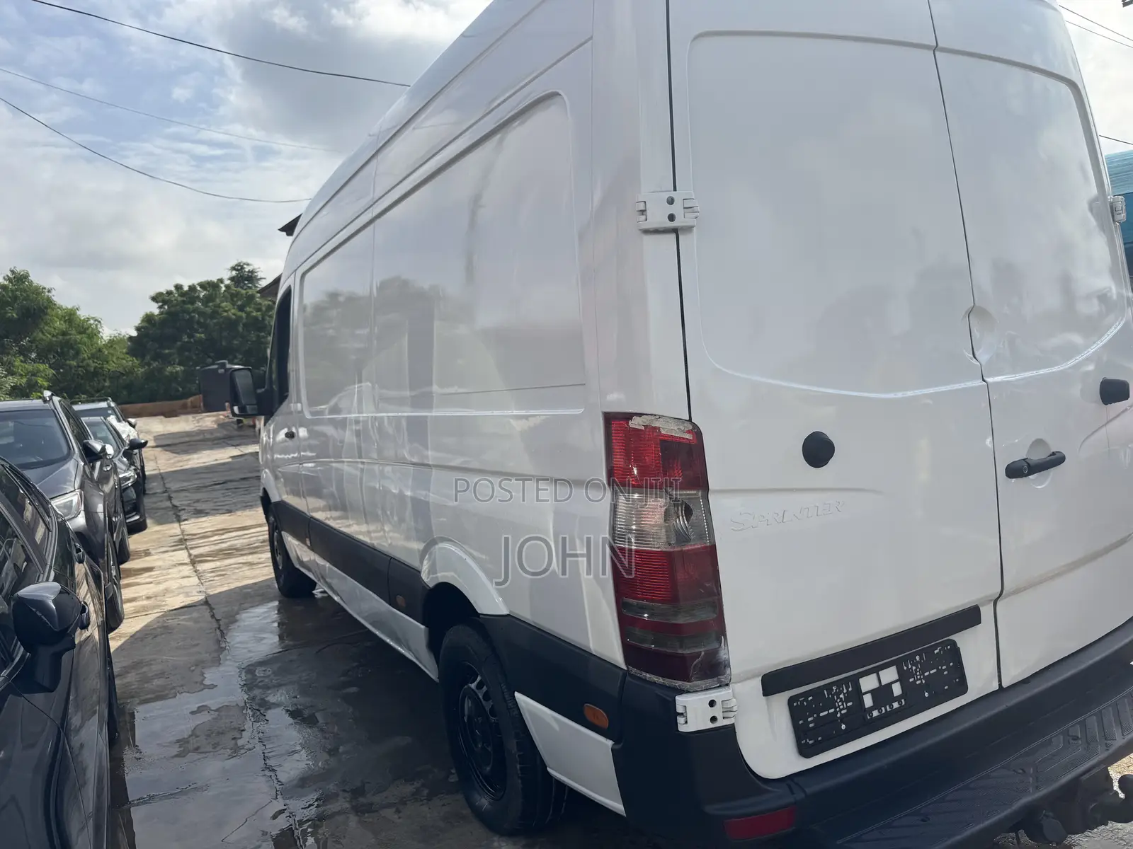 Mercedes-Benz Sprinter 2012 White
