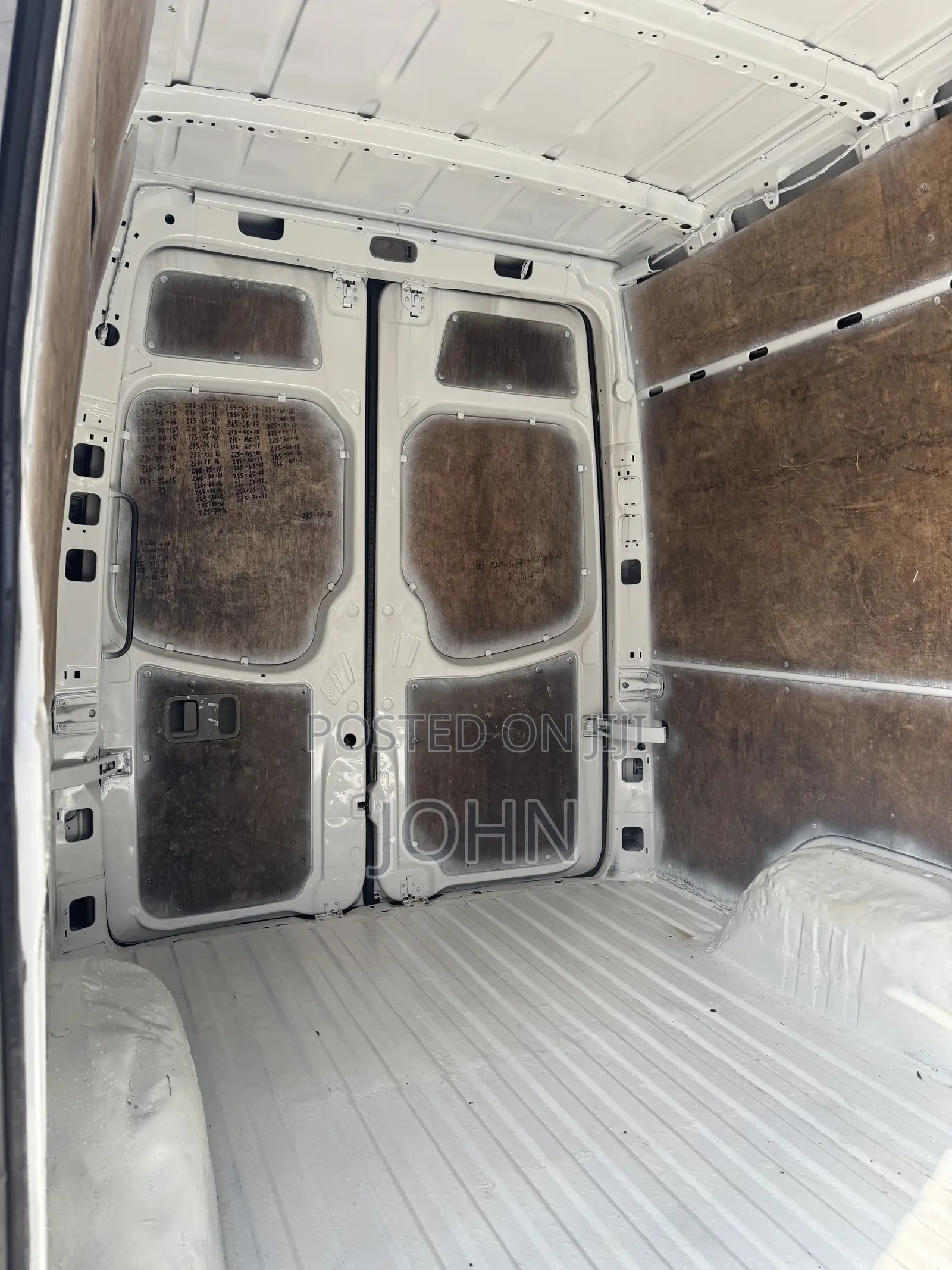 Mercedes-Benz Sprinter 2012 White