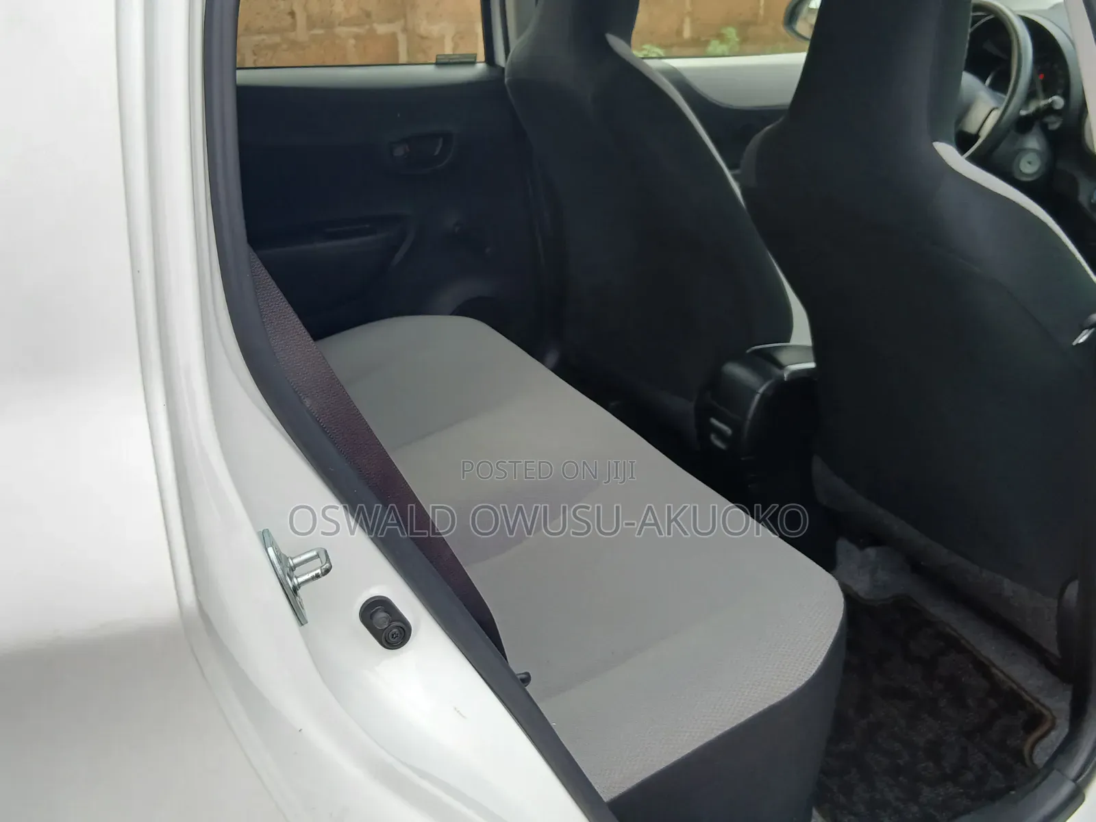 Toyota Vitz 2013 White