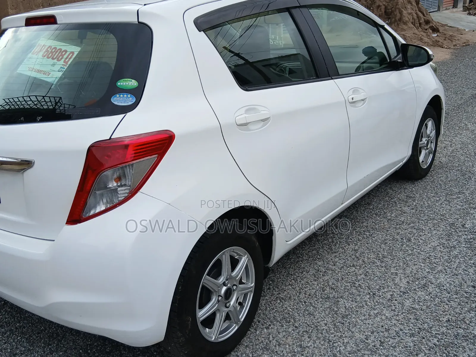 Toyota Vitz 2013 White