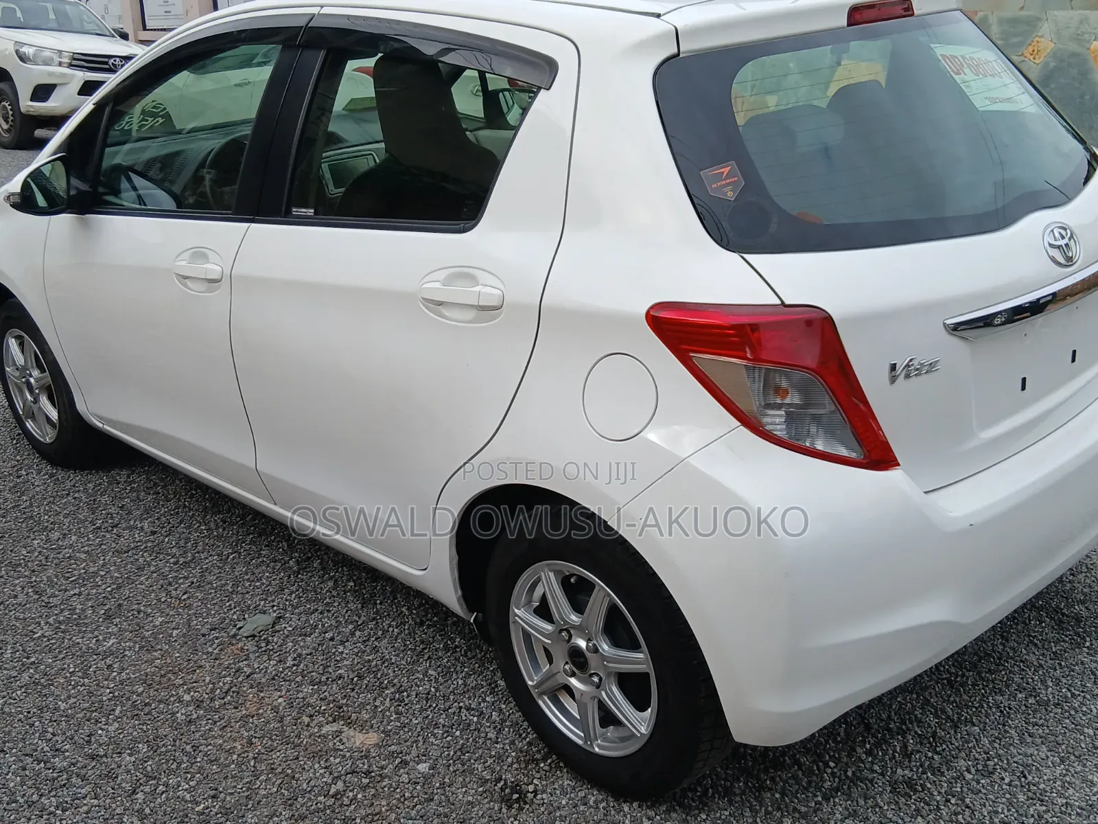 Toyota Vitz 2013 White