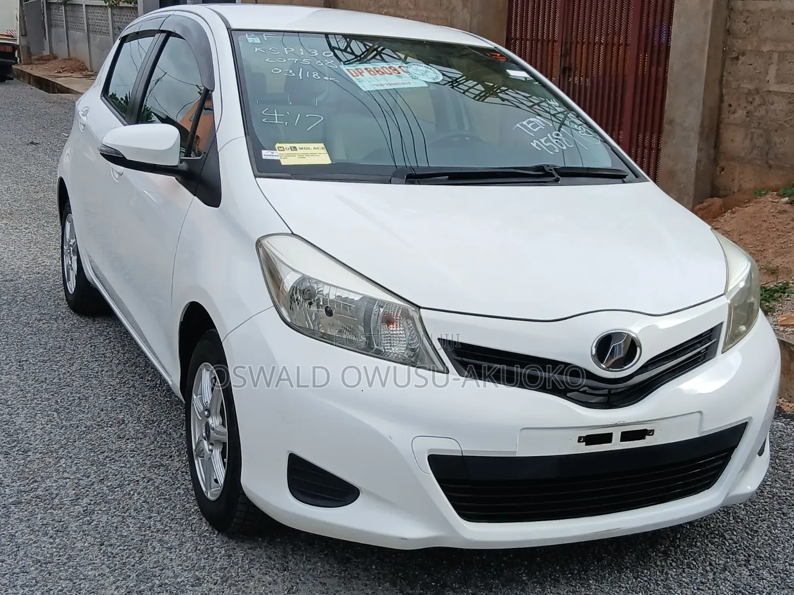 Toyota Vitz 2013 White