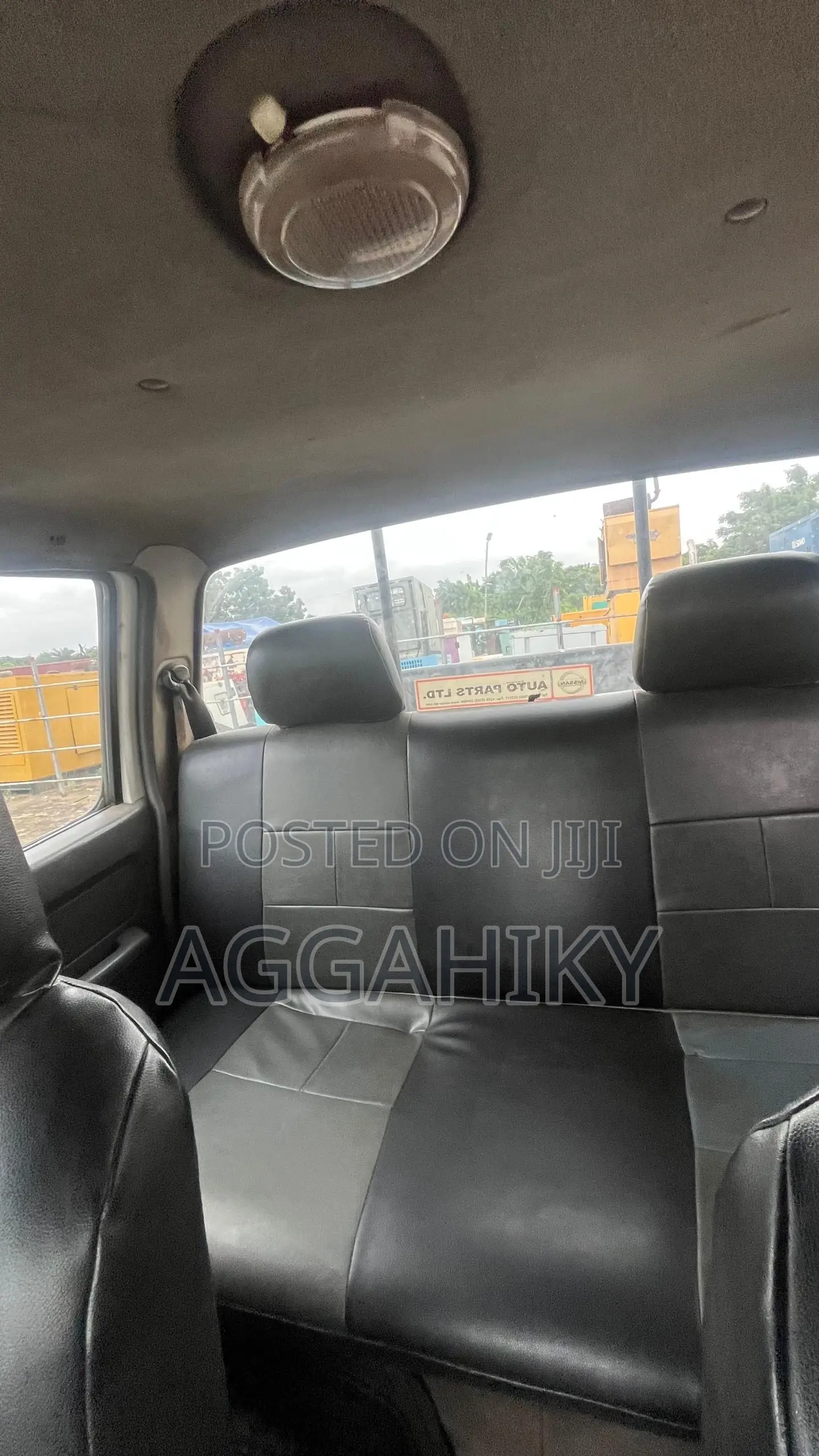 Nissan Hardbody 2014 White